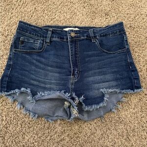 NWOT KanCan denim Jean shorts women 13/30 daisy duke Raw Hem KC6033M